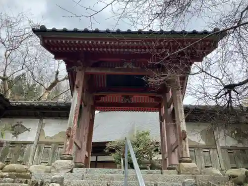 専称寺の山門