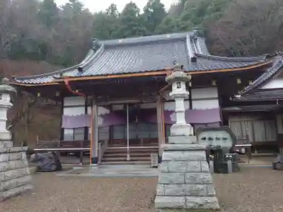 鏡徳寺の本殿・本堂