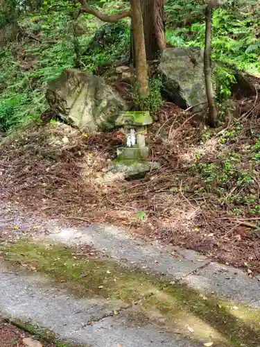 八幡神社の末社