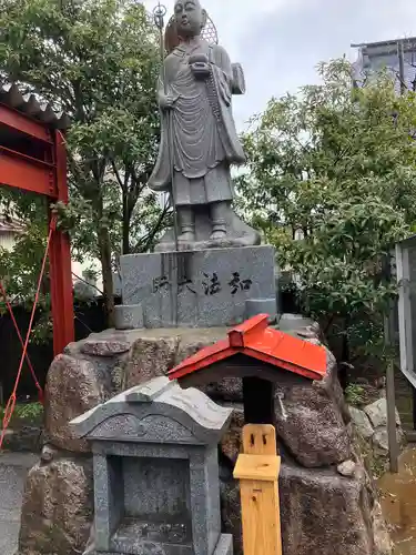 安養院の像