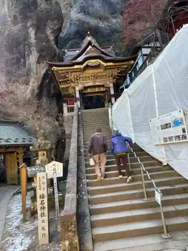 榛名神社の{uncategorized: "未分類", other: "その他", undefined: "問題あり", building: "その他建物", grave: "お墓", sacred_gate: "鳥居", guardian: "狛犬", statue: "像", buddha: "仏像", history: "歴史", nature: "自然", garden: "庭園", animal: "動物", pagoda: "塔", temizu: "手水舎", mountain_gate: "山門・神門", sanctuary: "本殿・本堂", subordinate: "末社・摂社", art: "芸術", scenery: "景色", jizo: "地蔵", ema: "絵馬", goshuin: "御朱印", omikuji: "おみくじ", items: "授与品その他", amulet: "お守り", goshuincho: "御朱印帳", eats: "食事", festival: "お祭り", votive_dance: "神楽", shichigosan: "七五三参", wedding: "結婚式", experience: "体験その他", initially: "初詣", around: "周辺", anti_infection: "感染症対策"}