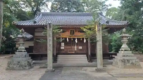 久保神社の本殿