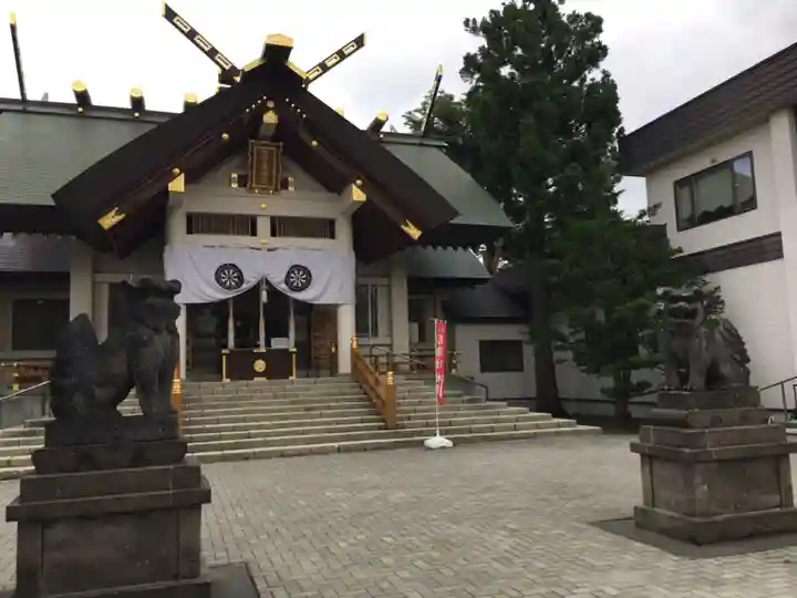 烈々布神社の本殿・本堂