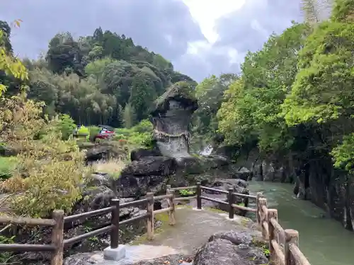 陰陽石神社(宮崎県)