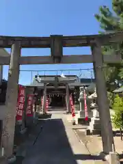 出世稻荷神社の鳥居