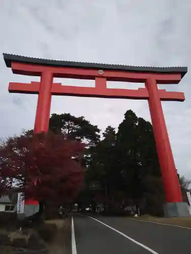 霧島神宮の鳥居