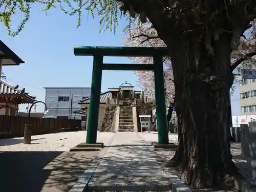 入場神社の鳥居