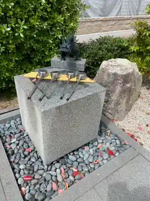 生田神社ポートアイランド分社の手水舎