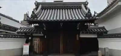 菩堤寺の山門