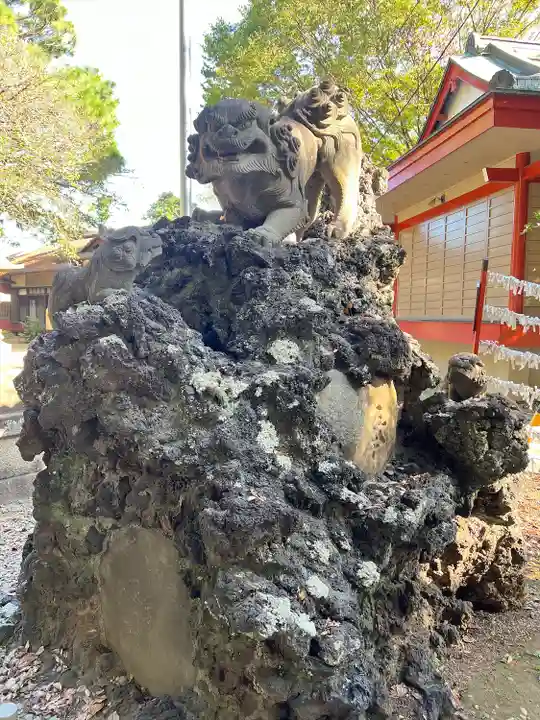 前原御嶽神社の狛犬