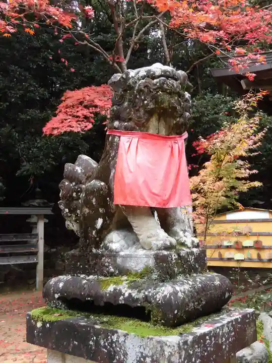 等彌神社の狛犬
