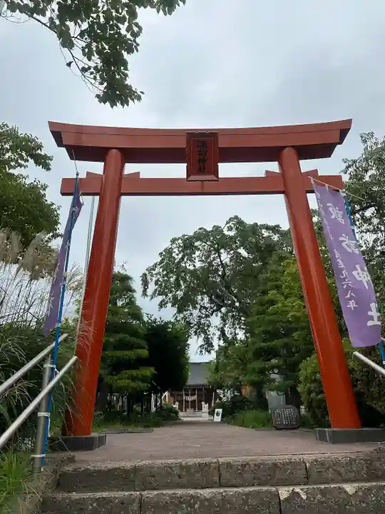 諏訪神社の鳥居