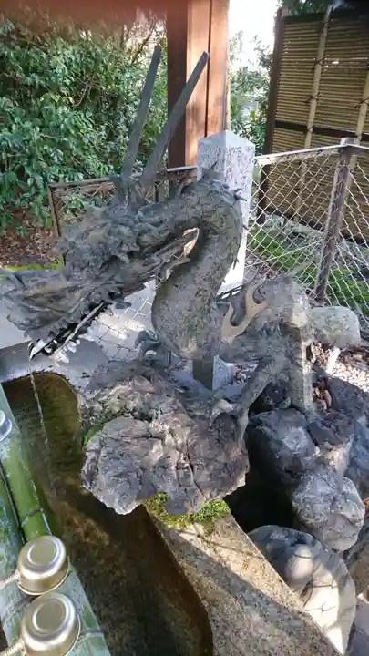伊冨利部神社の手水舎