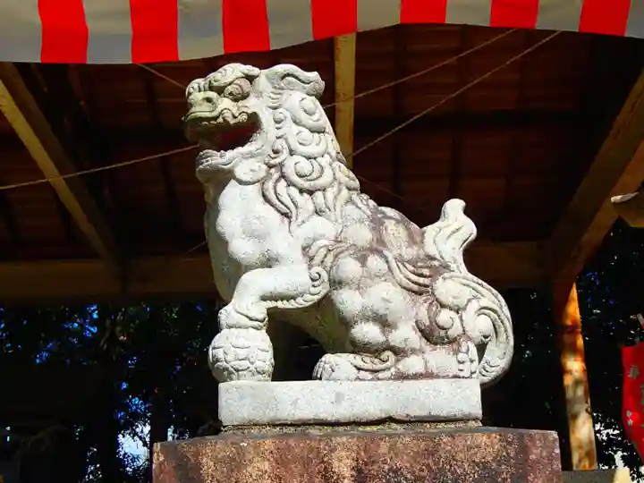 白山神社の狛犬