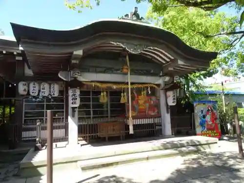 三光神社の本殿