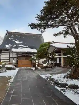 松岩寺の本殿・本堂
