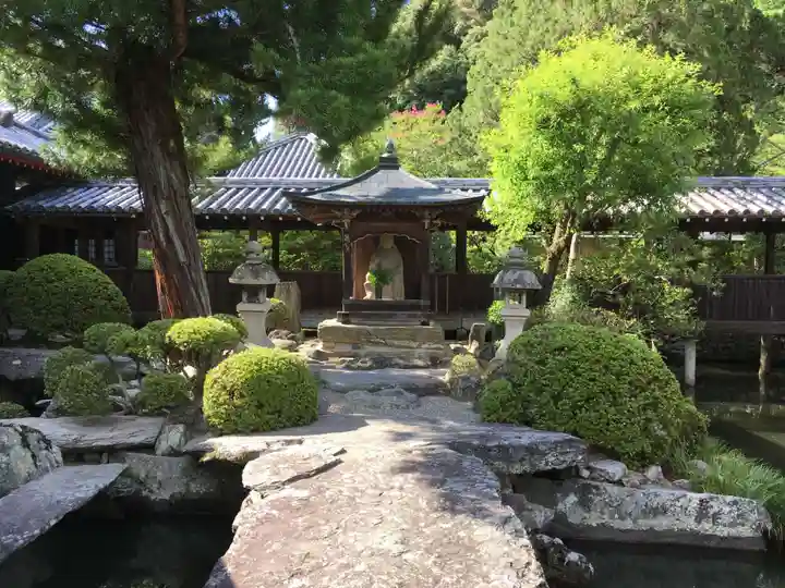 粉河寺の庭園