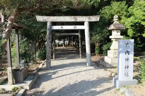 仲神社の鳥居