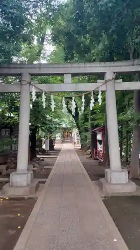 神明氷川神社の鳥居