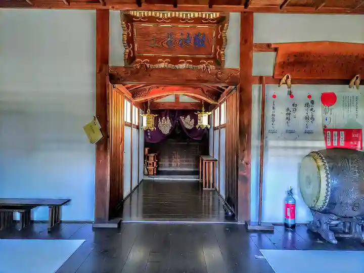 若宮八幡社の本殿・本堂