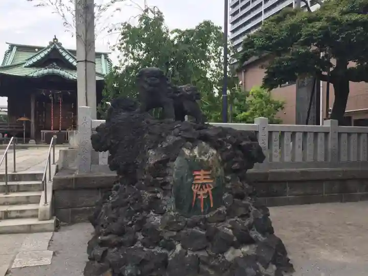 胡録神社の狛犬