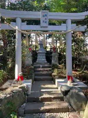 白笹稲荷神社の{uncategorized: "未分類", other: "その他", undefined: "問題あり", building: "その他建物", grave: "お墓", sacred_gate: "鳥居", guardian: "狛犬", statue: "像", buddha: "仏像", history: "歴史", nature: "自然", garden: "庭園", animal: "動物", pagoda: "塔", temizu: "手水舎", mountain_gate: "山門・神門", sanctuary: "本殿・本堂", subordinate: "末社・摂社", art: "芸術", scenery: "景色", jizo: "地蔵", ema: "絵馬", goshuin: "御朱印", omikuji: "おみくじ", items: "授与品その他", amulet: "お守り", goshuincho: "御朱印帳", eats: "食事", festival: "お祭り", votive_dance: "神楽", shichigosan: "七五三参", wedding: "結婚式", experience: "体験その他", initially: "初詣", around: "周辺", anti_infection: "感染症対策"}