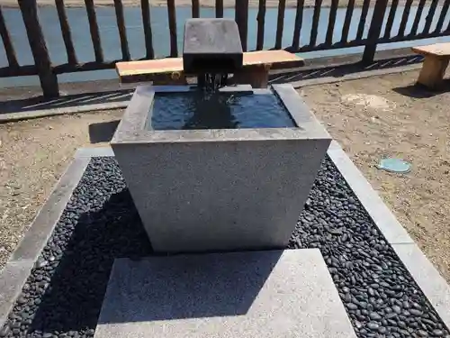 板倉神社の手水舎