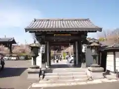 石上寺の山門