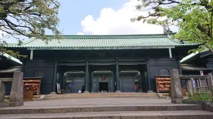 湯島聖堂の山門・神門