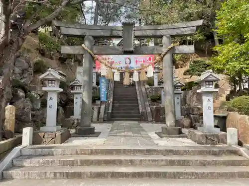 師岡熊野神社の鳥居