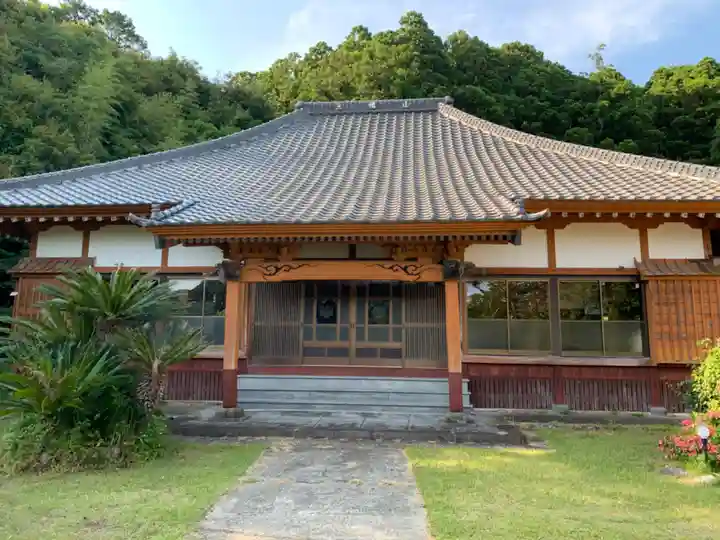 地済院の本殿・本堂