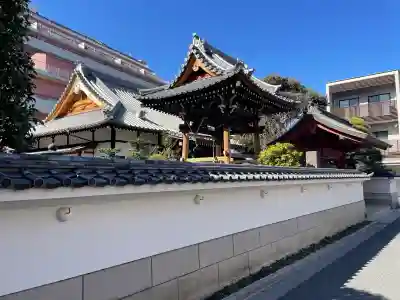 西教寺の{uncategorized: "未分類", other: "その他", undefined: "問題あり", building: "その他建物", grave: "お墓", sacred_gate: "鳥居", guardian: "狛犬", statue: "像", buddha: "仏像", history: "歴史", nature: "自然", garden: "庭園", animal: "動物", pagoda: "塔", temizu: "手水舎", mountain_gate: "山門・神門", sanctuary: "本殿・本堂", subordinate: "末社・摂社", art: "芸術", scenery: "景色", jizo: "地蔵", ema: "絵馬", goshuin: "御朱印", omikuji: "おみくじ", items: "授与品その他", amulet: "お守り", goshuincho: "御朱印帳", eats: "食事", festival: "お祭り", votive_dance: "神楽", shichigosan: "七五三参", wedding: "結婚式", experience: "体験その他", initially: "初詣", around: "周辺", anti_infection: "感染症対策"}