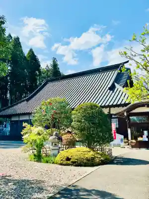 江畔寺の{uncategorized: "未分類", other: "その他", undefined: "問題あり", building: "その他建物", grave: "お墓", sacred_gate: "鳥居", guardian: "狛犬", statue: "像", buddha: "仏像", history: "歴史", nature: "自然", garden: "庭園", animal: "動物", pagoda: "塔", temizu: "手水舎", mountain_gate: "山門・神門", sanctuary: "本殿・本堂", subordinate: "末社・摂社", art: "芸術", scenery: "景色", jizo: "地蔵", ema: "絵馬", goshuin: "御朱印", omikuji: "おみくじ", items: "授与品その他", amulet: "お守り", goshuincho: "御朱印帳", eats: "食事", festival: "お祭り", votive_dance: "神楽", shichigosan: "七五三参", wedding: "結婚式", experience: "体験その他", initially: "初詣", around: "周辺", anti_infection: "感染症対策"}