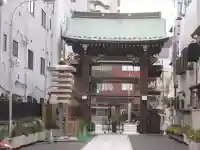 鷲神社の山門・神門