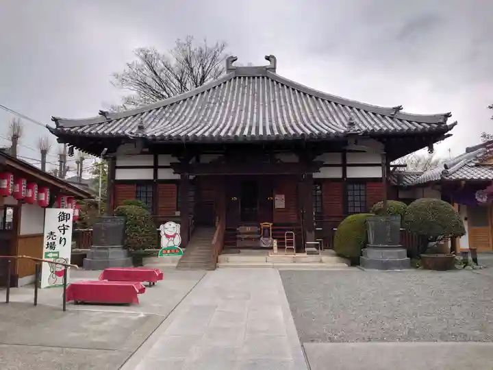 日限地蔵尊 観音院の本殿・本堂