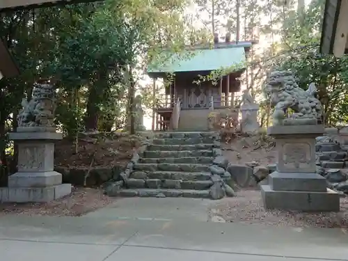 櫻井靖霊神社の狛犬