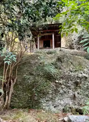 開道石割稲荷神社(山梨県)