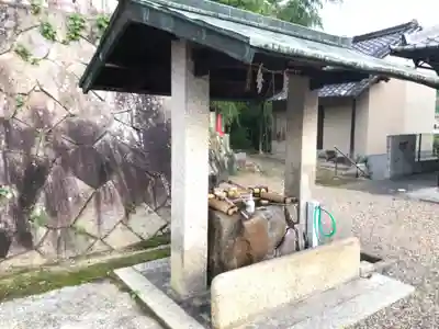 平群神社の手水舎