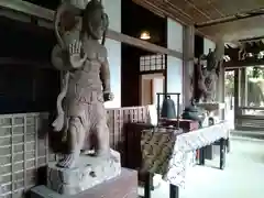 三瀧寺の像