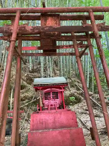 観月山稲荷神社の本殿