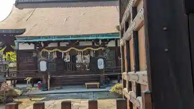 六孫王神社の本殿・本堂
