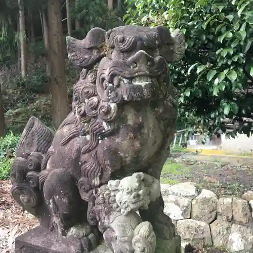 舩岡神社の狛犬