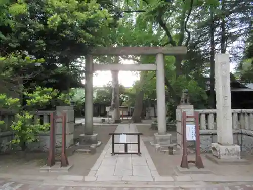 川口神社の鳥居