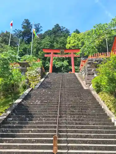 熊野那智大社の{uncategorized: "未分類", other: "その他", undefined: "問題あり", building: "その他建物", grave: "お墓", sacred_gate: "鳥居", guardian: "狛犬", statue: "像", buddha: "仏像", history: "歴史", nature: "自然", garden: "庭園", animal: "動物", pagoda: "塔", temizu: "手水舎", mountain_gate: "山門・神門", sanctuary: "本殿・本堂", subordinate: "末社・摂社", art: "芸術", scenery: "景色", jizo: "地蔵", ema: "絵馬", goshuin: "御朱印", omikuji: "おみくじ", items: "授与品その他", amulet: "お守り", goshuincho: "御朱印帳", eats: "食事", festival: "お祭り", votive_dance: "神楽", shichigosan: "七五三参", wedding: "結婚式", experience: "体験その他", initially: "初詣", around: "周辺", anti_infection: "感染症対策"}
