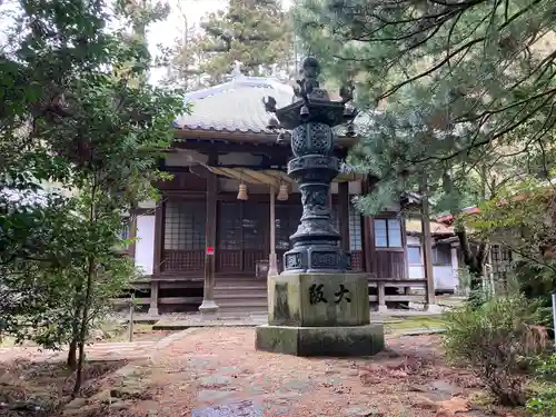 興法寺の本殿・本堂
