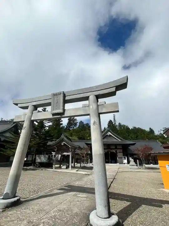 石鎚神社 中宮 成就社(愛媛県)