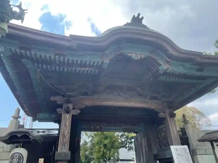 豊川閣 妙厳寺の山門・神門