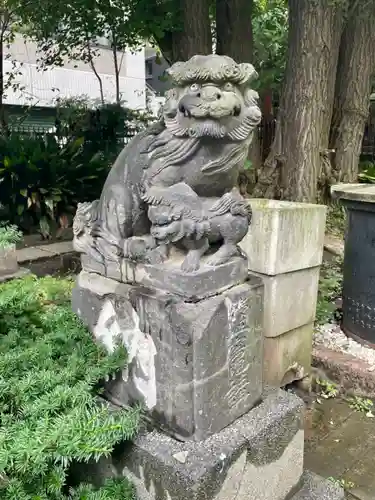 新橋鹽竃神社の狛犬