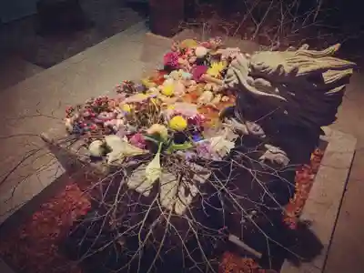 滑川神社 - 仕事と子どもの守り神の手水舎