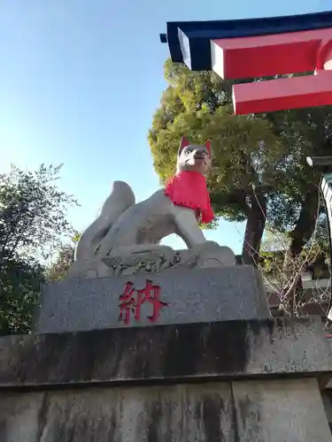 京濱伏見稲荷神社の狛犬